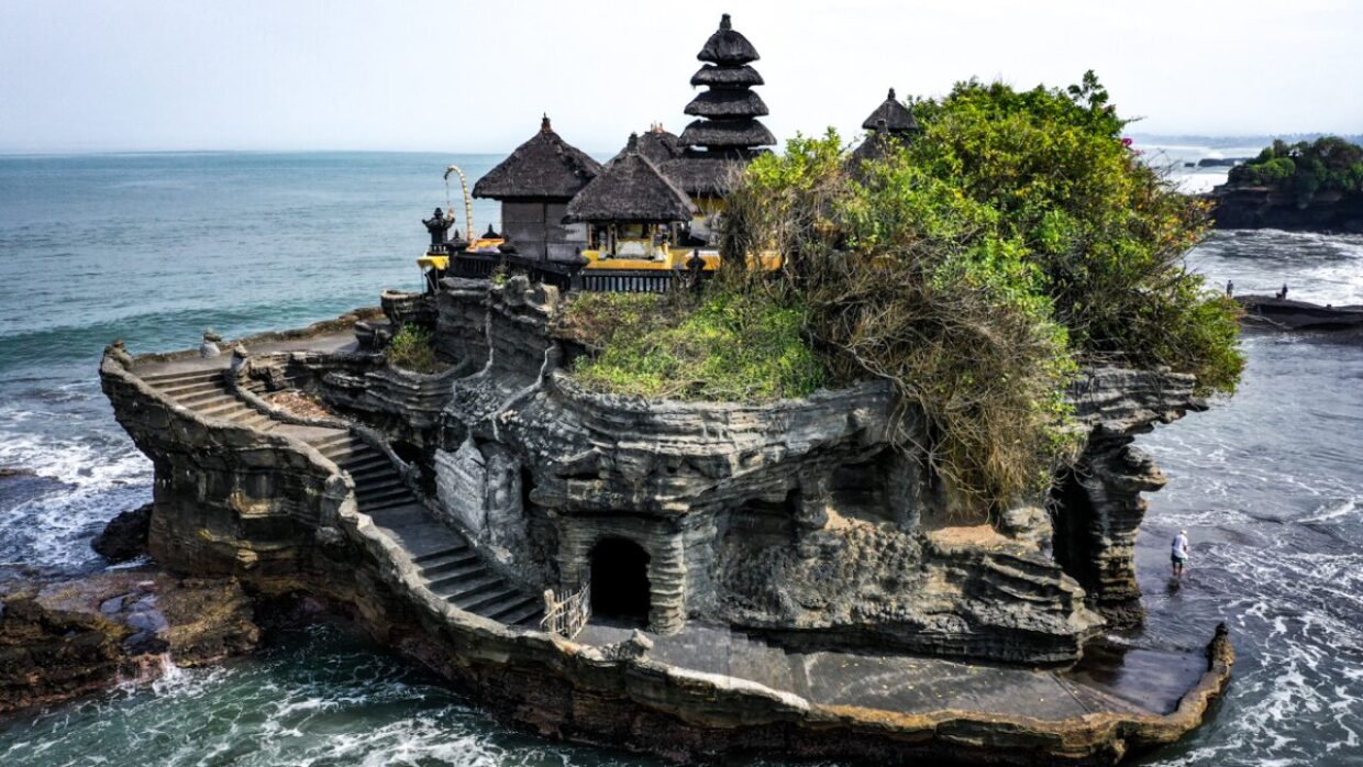 Tanah Lot Temple