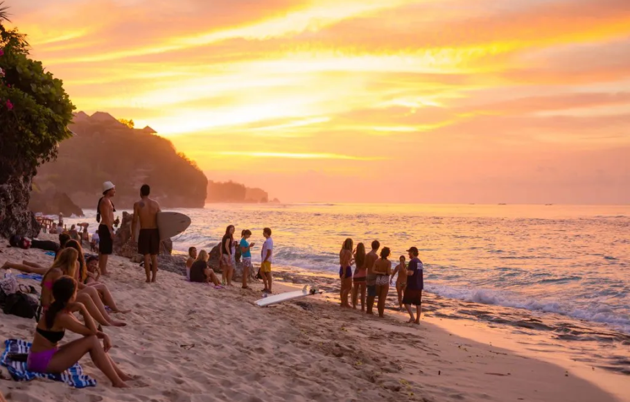 thomas beach sunset