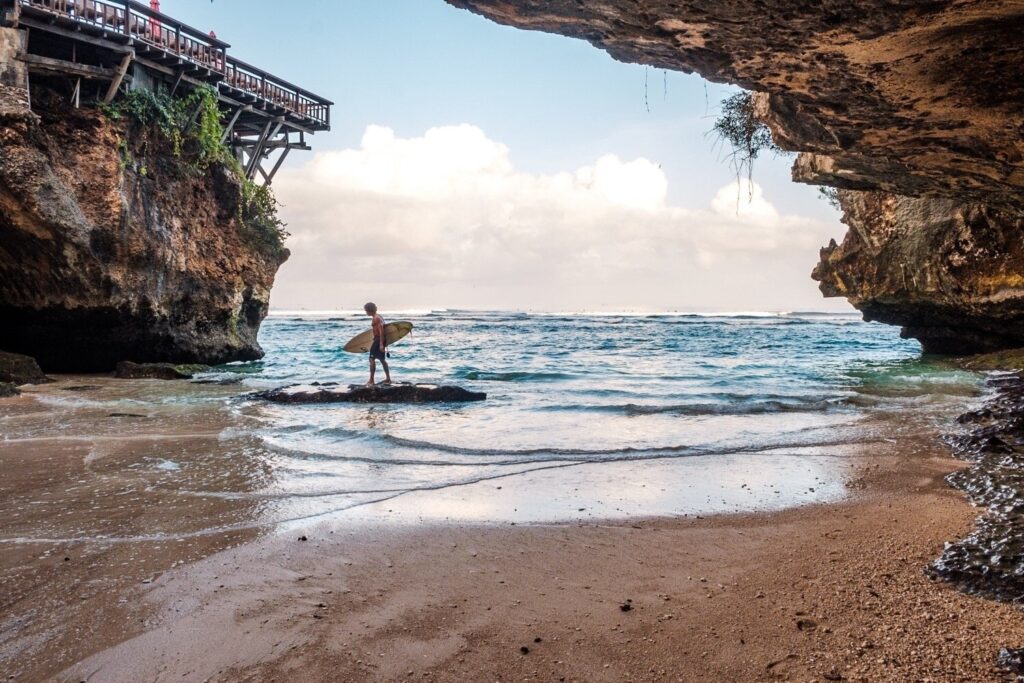 Suluban Beach