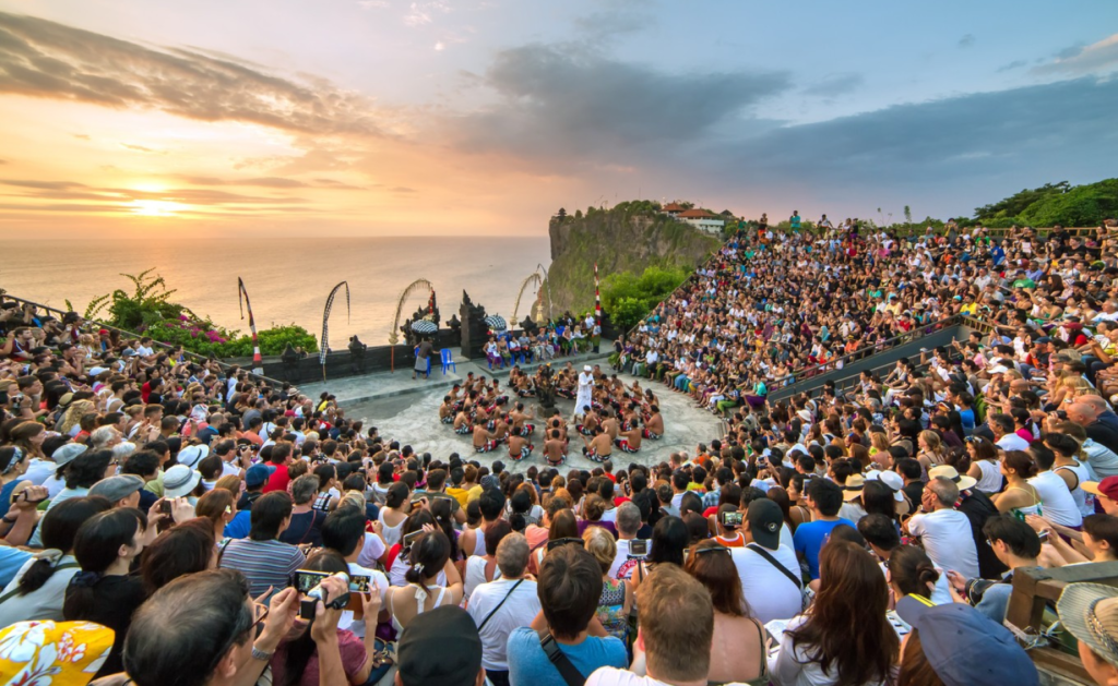 kecak dance in uluwatu