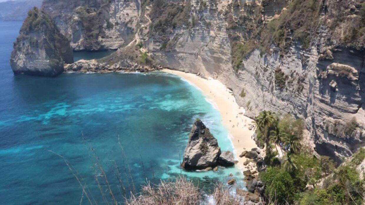 Diamond Beach & Atuh Beach